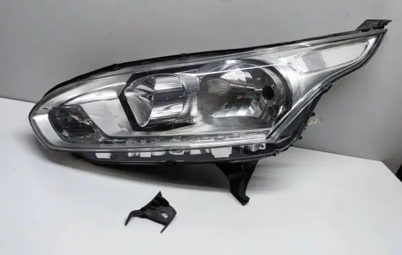 Ford Transit - Tourneo Connect Headlight/headlamp 90070354