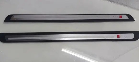 Audi A5 8T 8F sill trim set (inner) 8T0853374