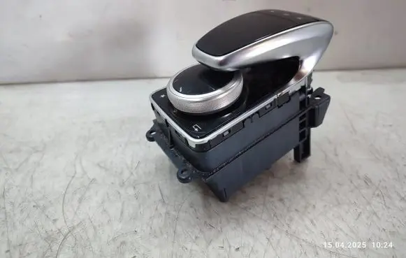 Mercedes-Benz C W205 Head unit multimedia control A2059008018