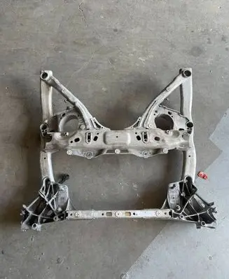 BMW 5 G30 G31 Front subframe 6865065