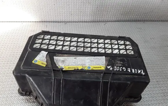 Volkswagen Touareg I Battery box tray cover/lid 7L6915430A
