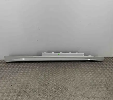 BMW 4 F32 F33 Sill 8054540