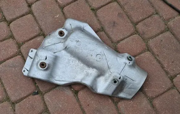 Opel Insignia B Exhaust heat shield 12660128
