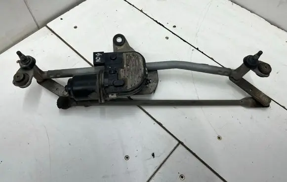 Volkswagen PASSAT B6 Front wiper linkage and motor 3C1955023E