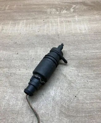 Audi 100 S4 C4 Windscreen/windshield washer pump 443971924
