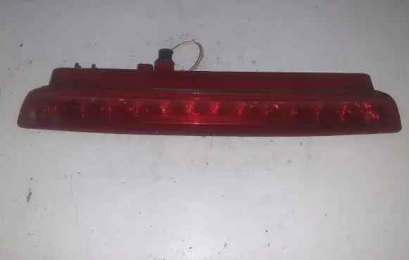 KIA Carnival Third/center stoplight 927004D000