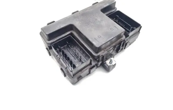 Ford Mondeo MK V Fuse module FG9T-14A067-EB