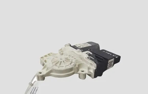 Volkswagen Jetta V Rear door window regulator motor 1K5839402B 998348210 1K0959704F