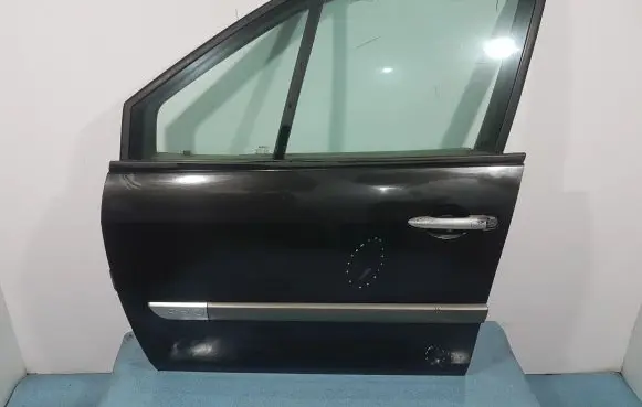 Renault Scenic II - Grand scenic II Front door