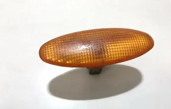 Ford Mondeo MK II Front fender indicator light 95gg13k309aa