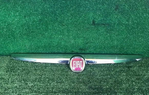 Fiat Punto Evo Front grill 735501719