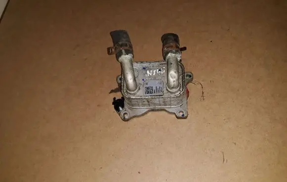 Engine oil radiator