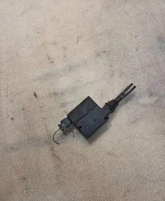 Audi A8 S8 D2 4D Central locking motor 