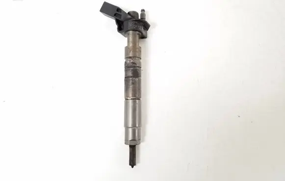 Mercedes-Benz ML W164 Fuel injector A6420701187
