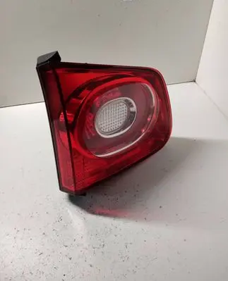 Volkswagen Tiguan Tailgate rear/tail lights 5N0945093B