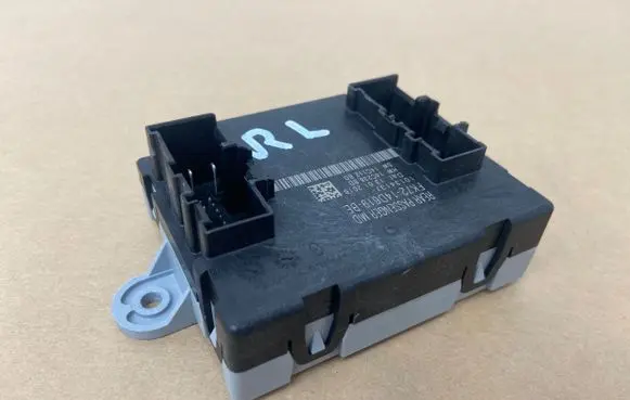 Land Rover Evoque I Door control unit/module FK7214D619BE 10134137 14C112BD