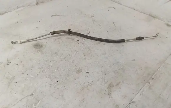 Peugeot 307 Rear door cable line 