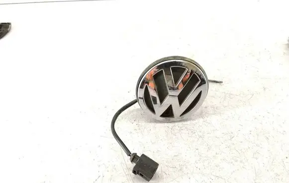 Volkswagen Golf IV Tailgate/trunk/boot exterior handle 1J5827469