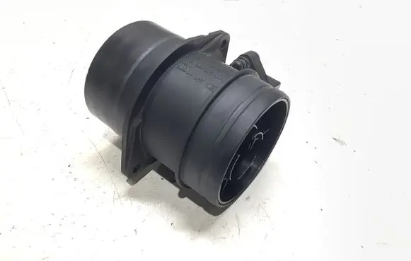 Volkswagen Caddy Mass air flow meter 0281002461 074906461B