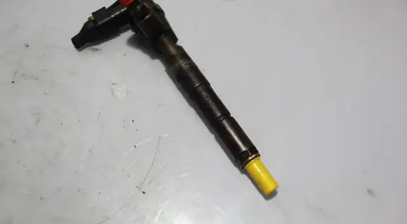 Alfa Romeo GT Fuel injector 0445110111