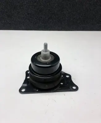 Audi A1 Engine mount bracket