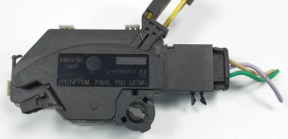 Renault Espace IV Clutch pedal sensor 8200110893