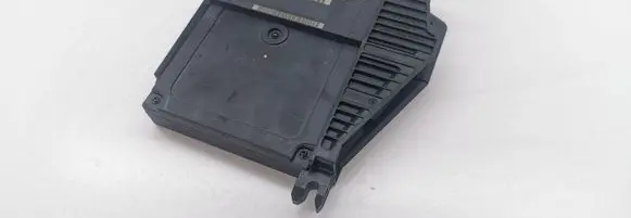 Mercedes-Benz E W210 Engine control unit/module 2108203826 335626 A2108203826