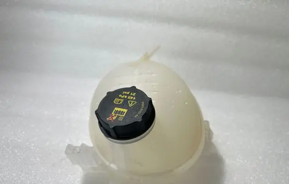 Ford Fiesta Coolant expansion tank/reservoir GN118A0880AA