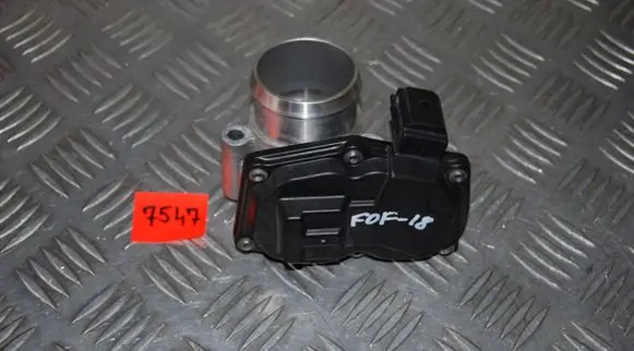 Ford Focus Throttle valve CM5G9F991FB