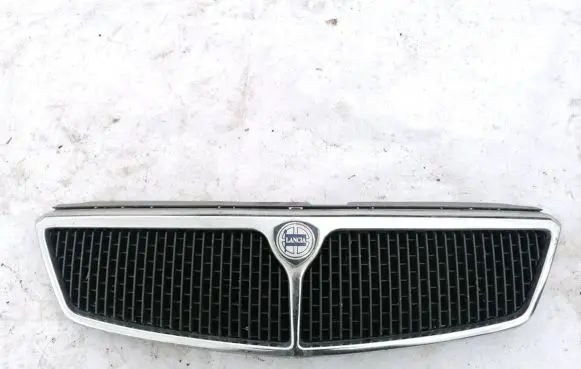 Lancia Dedra Front grill 82459984 82489944