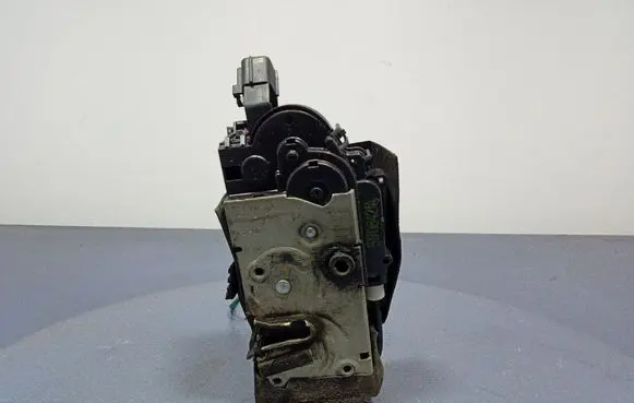 Fiat Croma Front door lock 51708421A