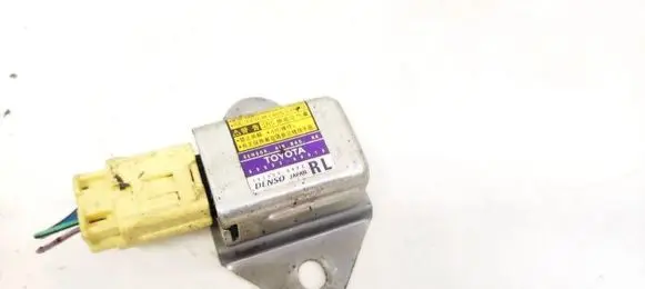 Toyota Land Cruiser (J120) Airbag deployment crash/impact sensor 8983360010 89833-60010