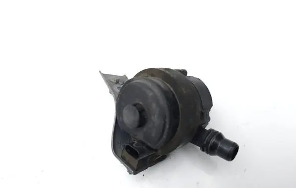 BMW 2 F45 Electric auxiliary coolant/water pump 8643397