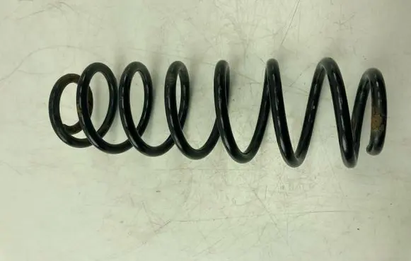 Volkswagen Golf VI Rear coil spring