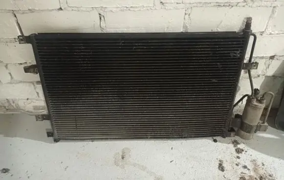 Volvo V70 A/C cooling radiator (condenser)