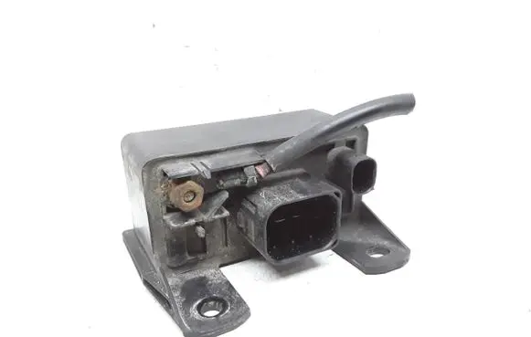Mercedes-Benz E W211 Glow plug pre-heat relay