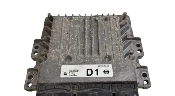 Nissan Qashqai Engine control unit/module 237104EA0B S180193103A 842108360