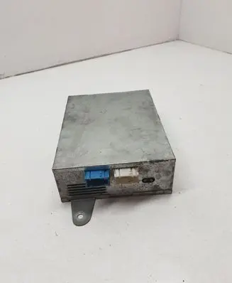 BMW 7 E38 Video control module 6911221