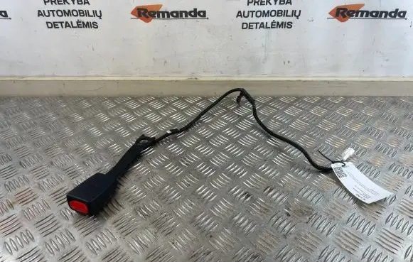 Toyota RAV 4 (XA40) Front seatbelt buckle 18189