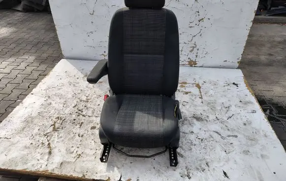 Mercedes-Benz Sprinter W906 Front driver seat 