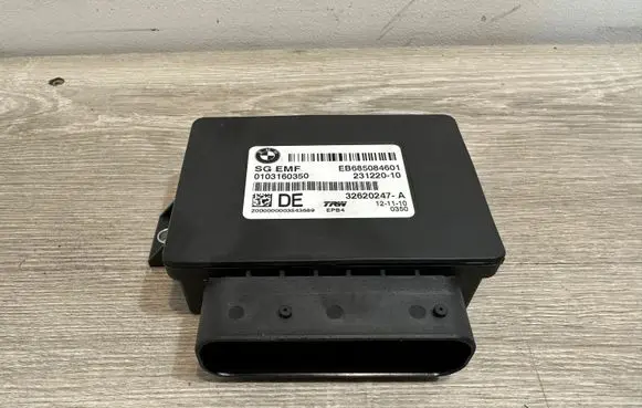 BMW 5 F10 F11 Hand brake control module 6850846 32620247A 23122010