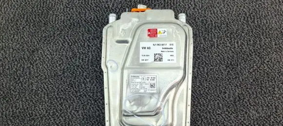 Porsche Taycan 9J1 Auxiliary heating control unit/module 9J1963507F