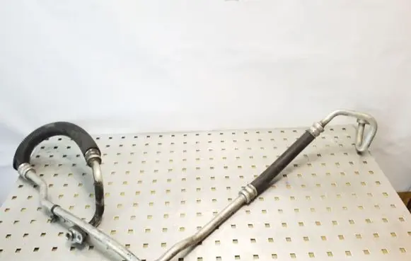 Jeep Cherokee III KJ Air conditioning (A/C) pipe/hose