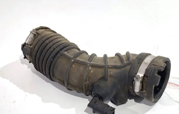Renault Megane III Air intake hose/pipe 8200937822
