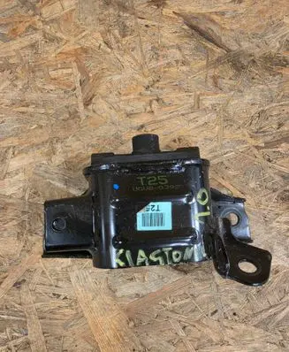 KIA Stonic Engine mount vacuum valve 21824H8100