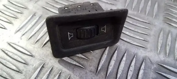 BMW 5 E34 Other switches/knobs/shifts 65121379048 65.12-1379048