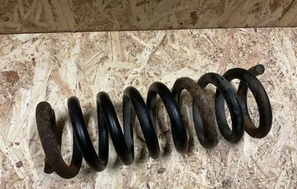 Mercedes-Benz C W203 Rear coil spring 