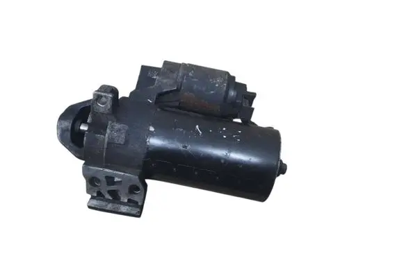 BMW X3 E83 Starter motor 7823700