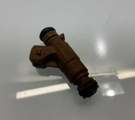 Fuel injector