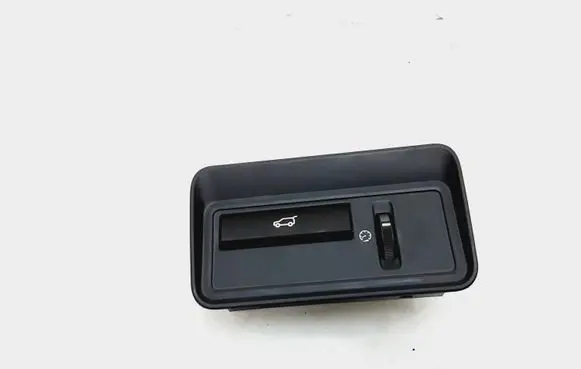 Land Rover Range Rover Sport L494 Tailgate/boot open switch button CPLA11654CA